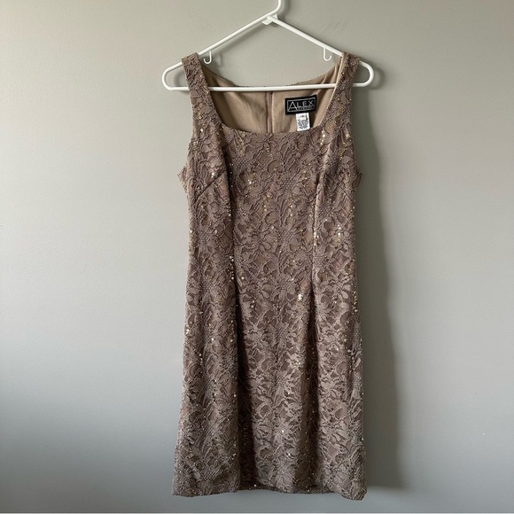 Alex Evenings Dress 10 Gold Taupe Beige Lace Overlay Sequins Mother Wedding - Picture 1 of 12